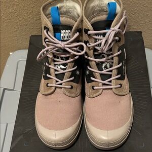 Palladium Destiny Pampa Witch Queen size 12 EUC in box Dune color